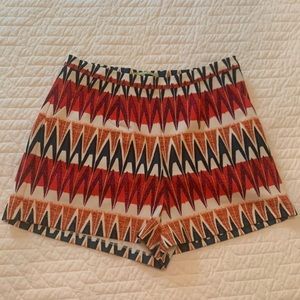 New Gianni Bini chevron shorts XS